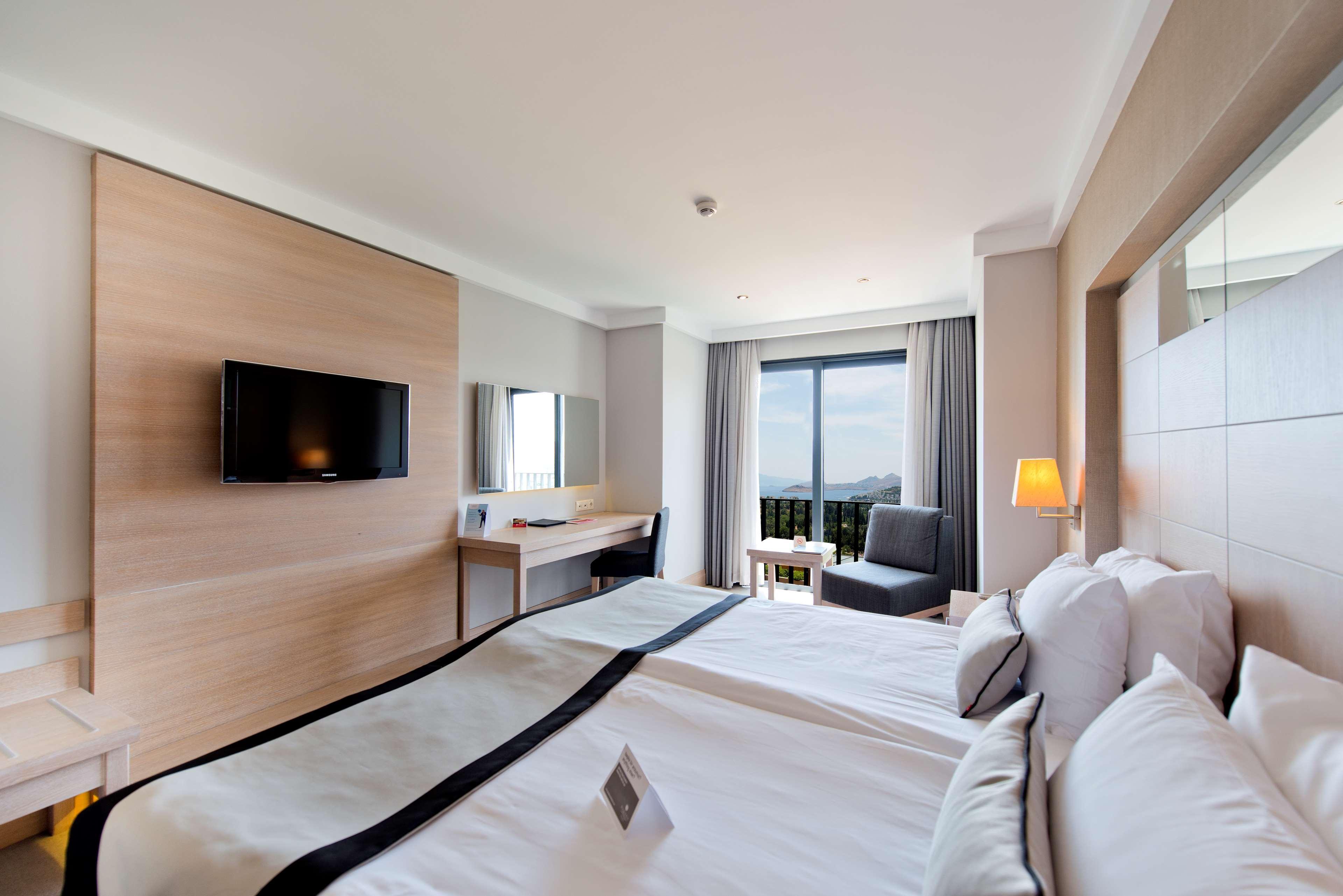 Ramada Resort By Wyndham Bodrum Bitez Eksteriør bilde